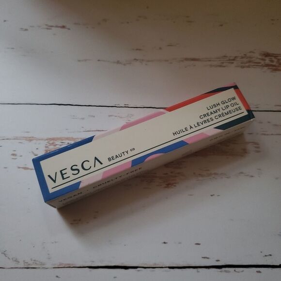 VESCA creamy Lip Oil in Lotus - Picture 7 of 11